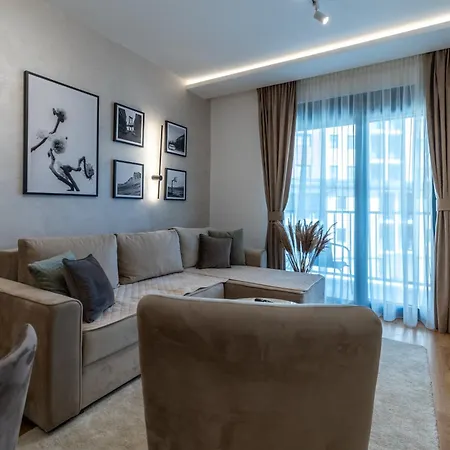 Ognjen Apartment *