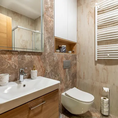 Ognjen Apartment *