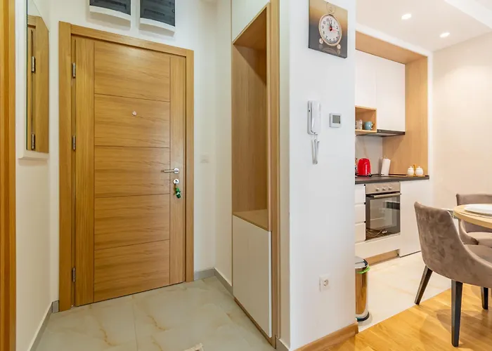 Ognjen 아파트 즐라티보